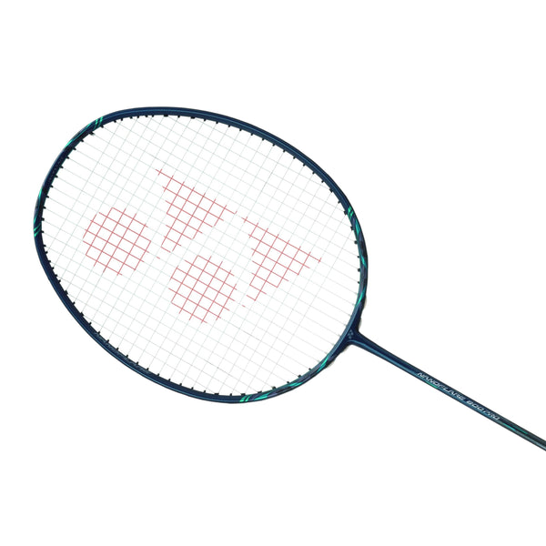 Yonex Nanoflare 800 PRO - für ein schnelles, aggressives Spiel / incl. Wunschbesaitung