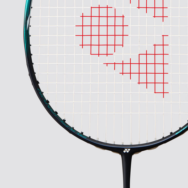 Yonex Nanoflare 700 - dieses Racket bringt Dein Spiel garantiert weiter... incl. Wunschbesaitung